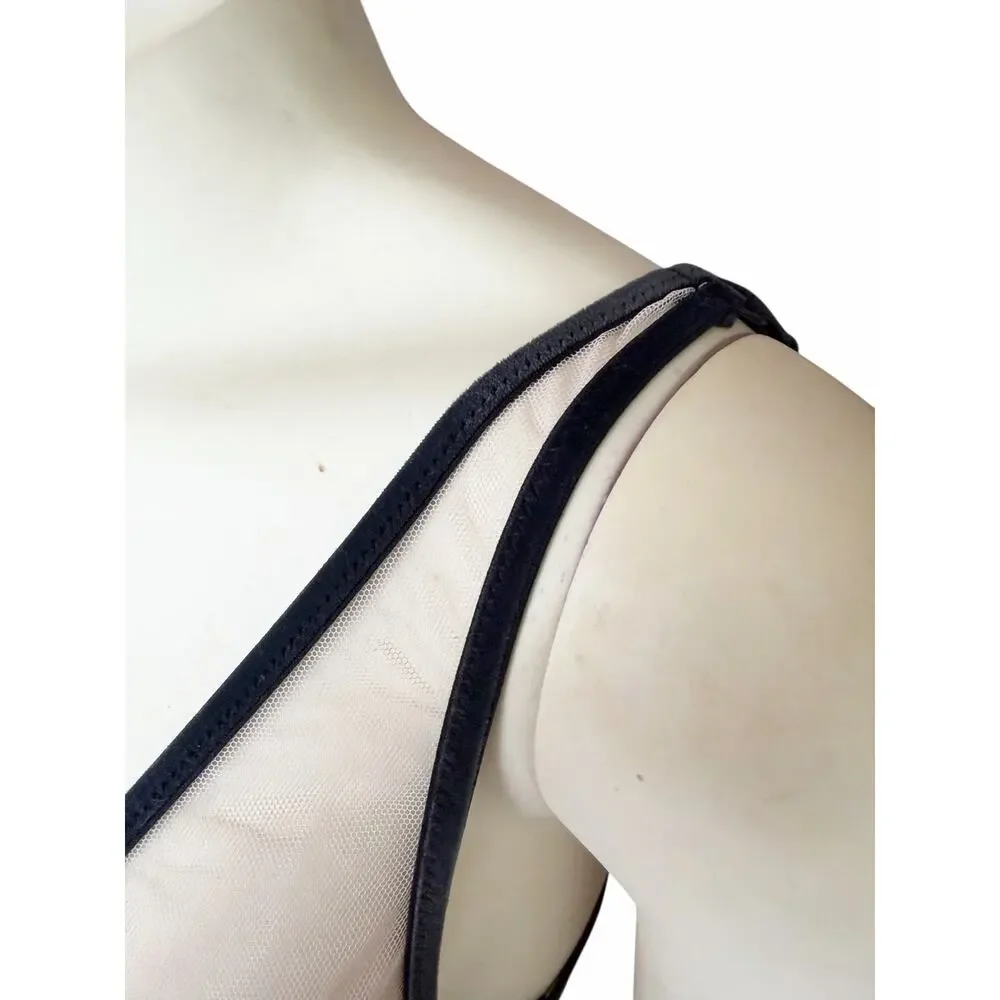 Victoria’s Secret Very Sexy Velvet Applique Sheer Unlined Plunge Bra 34B Mesh